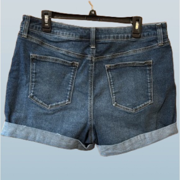 Sonoma Denim Shorts 18 - Picture 2 of 3